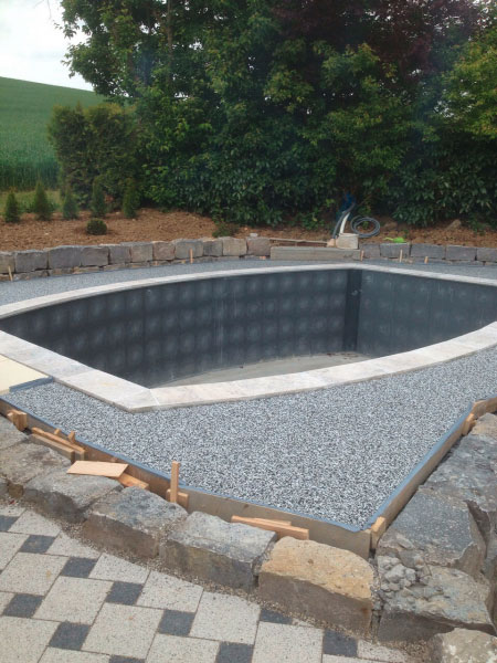 Steinteppich Pool